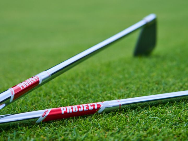 ゴルフシャフトの種類を徹底解説！素材・硬さ・重さの選び方まで初心者にもわかりやすく紹介