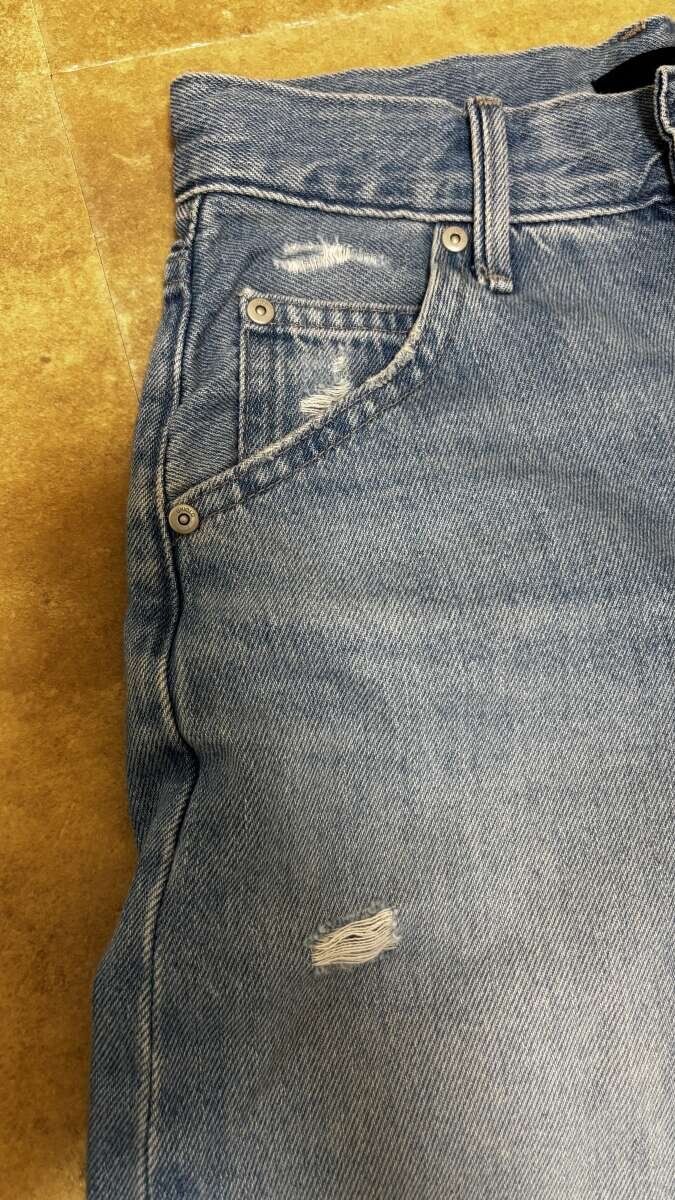 ユニクロ バギーカーブジーンズ ウエストまわりアップ