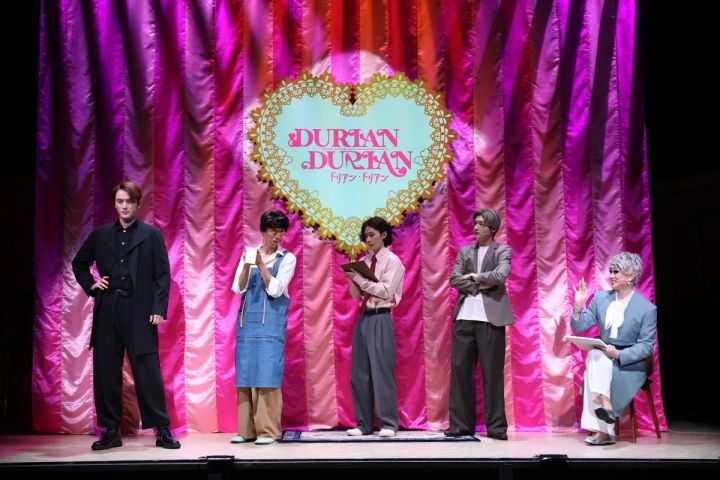 舞台『DURIAN DURIAN』の公開ゲネプロの様子