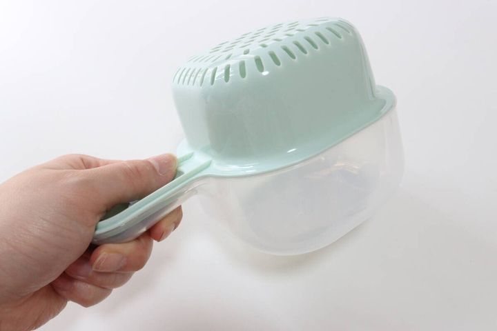 ダイソーの取っ手付 ミニザル・ボウル 一体化