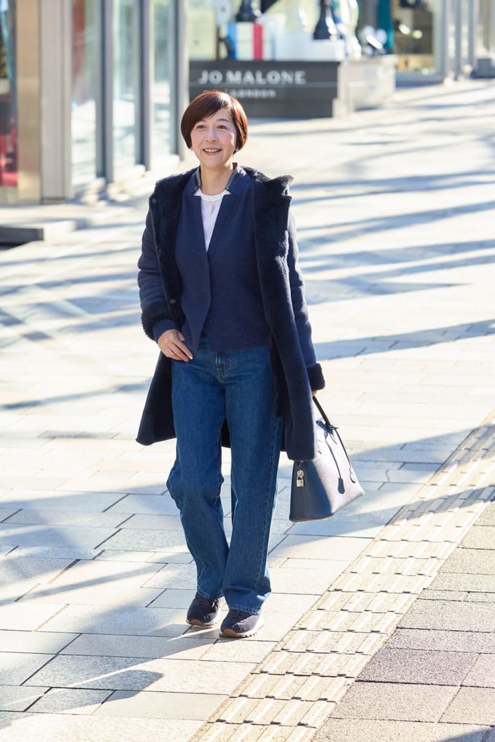 【ユニクロデニムコーデ①】「ユニクロアンドジェイダブリューアンダーソン」のネイビーデニムはコンサバ派も着こなしやすい！