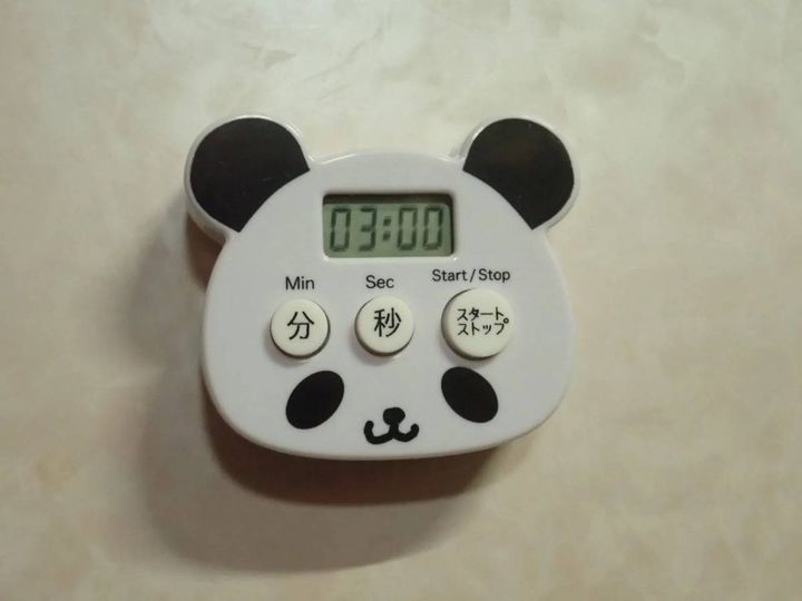 DAISO(ダイソー)：キッチンタイマー ぱんだ