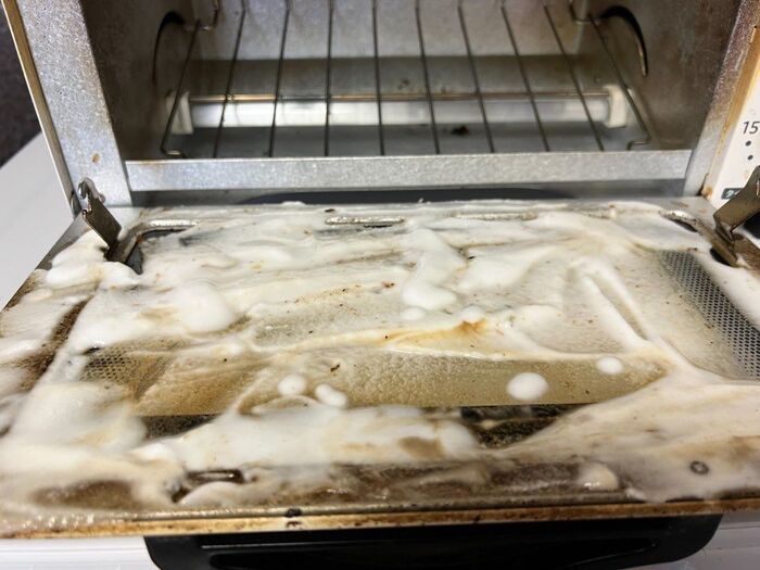 4年間放置していた「トースター」をピッカピカに復活させる方法。塗って→放置するだけです！