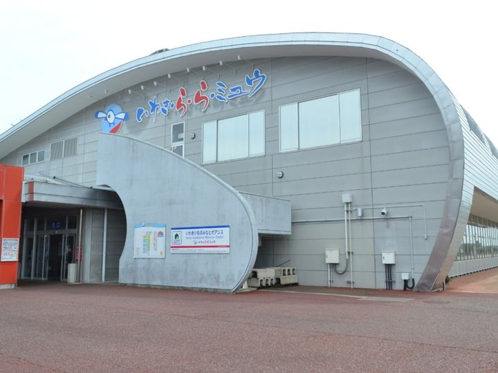 All About ニュース編集部が全国250人を対象に実施した「道の駅に関するアンケート」の調査結果から、お土産が充実していると思う「福島県の道の駅」ランキングを発表！ 2位「いわき・ら・ら・ミュウ」を抑えた1位は？