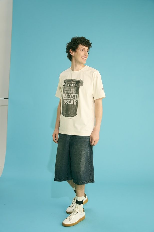 「モノクロフォトTシャツ(オスカー)」(大人5940円)