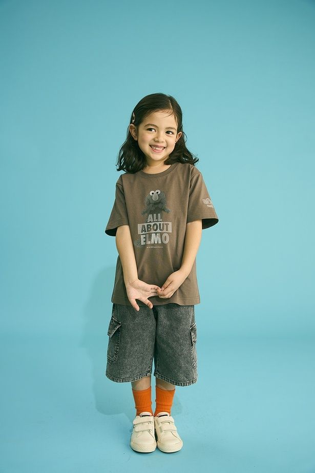 「モノクロフォトTシャツ(エルモ)」(キッズ4620円)