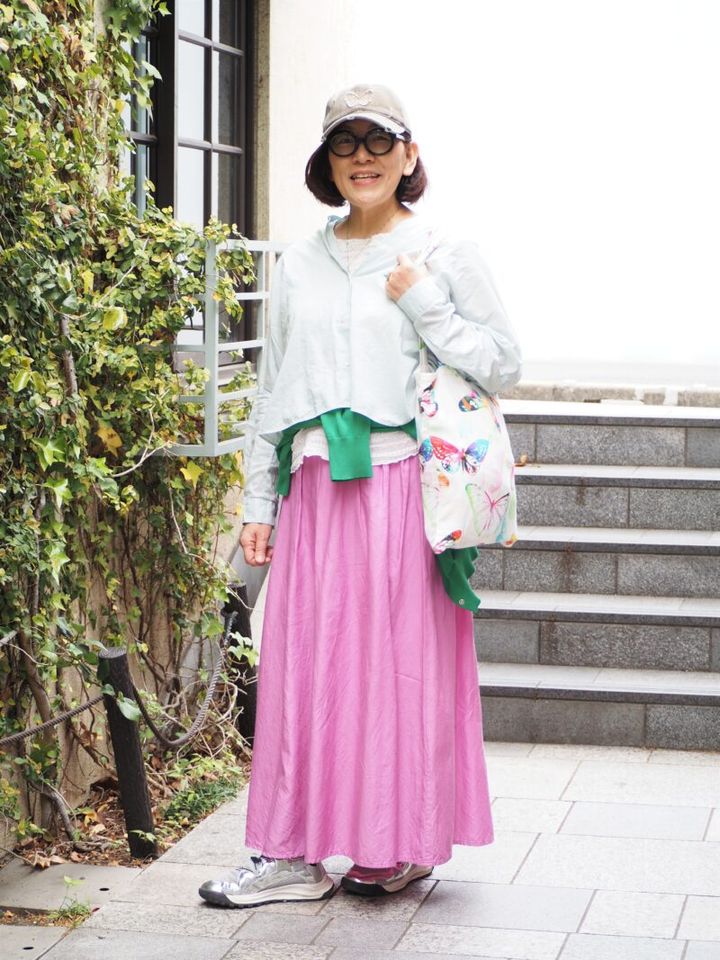 【1週間スナップ】「柄や色は難しい」を解決！ 50代の失敗しない柄&カラーコーデ7選