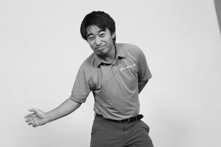 飛距離アップに必要な腕の動きとは？ヒジを曲げて脱力した構えで〝しなり〞が最大に！