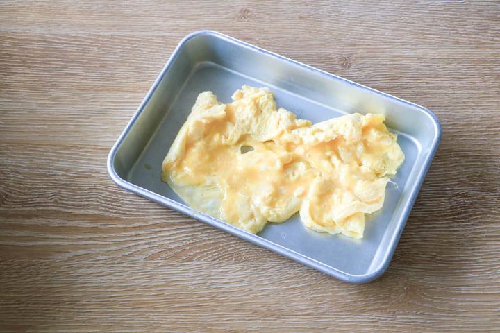 スナップエンドウと卵のオイスターソース炒め