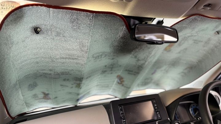 【2025】100均のサンシェードおすすめ5選｜サイドやフロントなどサイズも紹介【ダイソー・セリア・キャンドゥ】