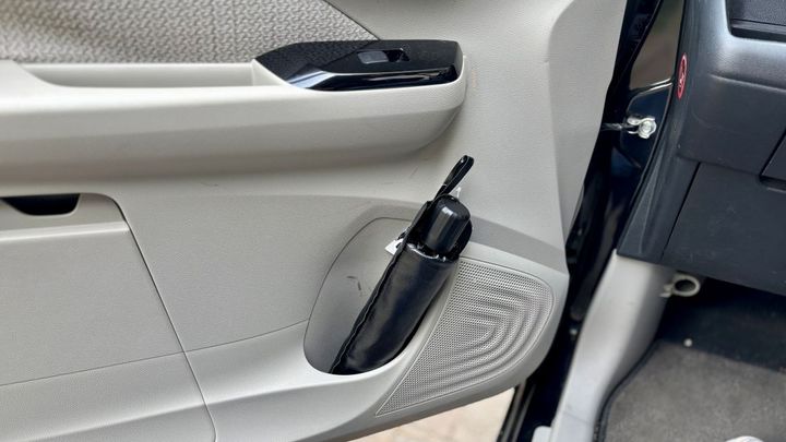 【2025】100均のサンシェードおすすめ5選｜サイドやフロントなどサイズも紹介【ダイソー・セリア・キャンドゥ】