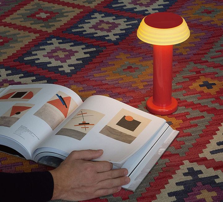 ビジュアルディレクター・りょうさんのマイベスト家電George Sowden PL1 ポータブルライト レッド／イエロー