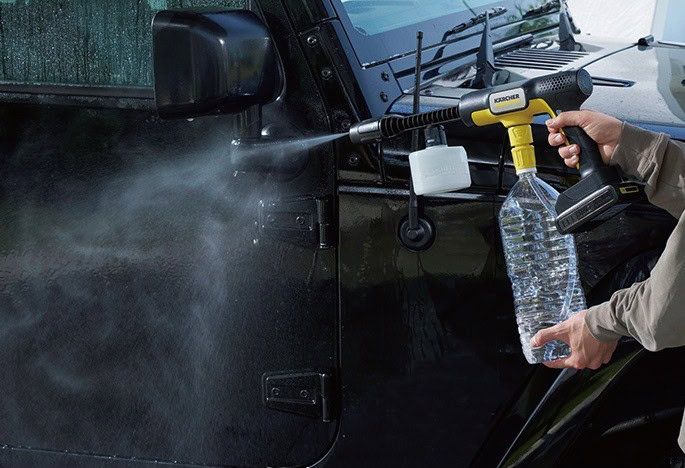 CABARET POVALデザイナー・田中優也さんのマイベスト家電ケルヒャーのOC 5 Handy