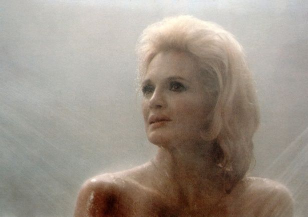 夫との性生活に不満を抱えるケイト役を演じたディキンソン。本国公開時48歳 [c]EVERETT/AFLO