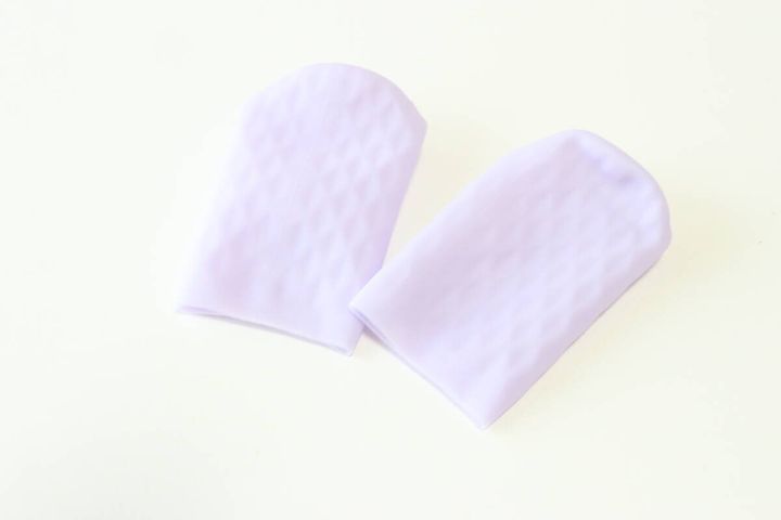 セリアの持ち運び用シリコンカバー 2個入りのビジュアル