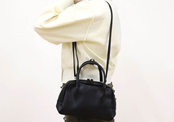 宝島社ムック付録のánuans（アニュアンス）レザー調ボストンショルダーバッグ11