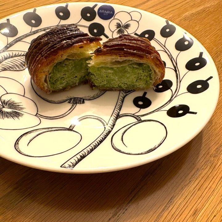 ドバイチョコパン トリュフベーカリー