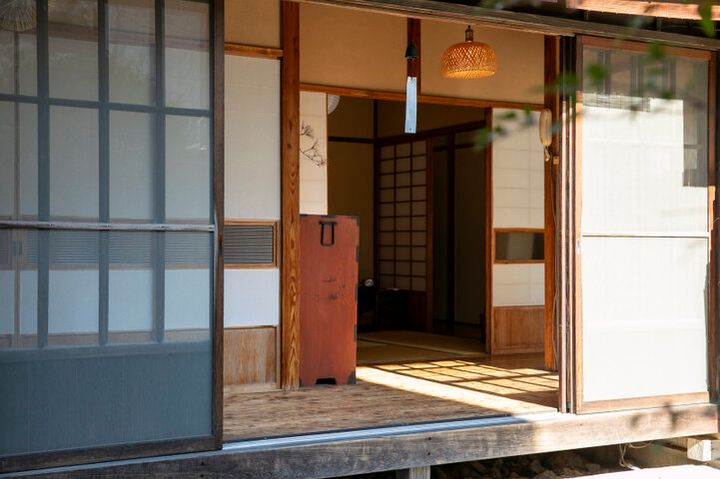 古民家の宿「鎌倉楽庵」と「鎌倉楽庵ハナレ」で暮らすように過ごす古都の休日