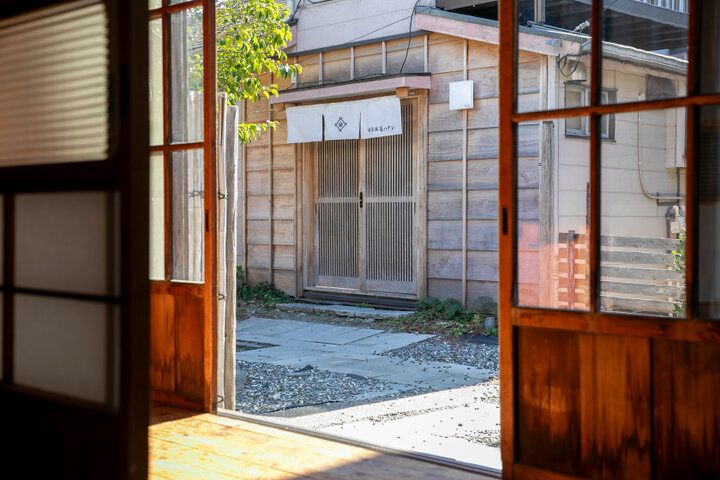 古民家の宿「鎌倉楽庵」と「鎌倉楽庵ハナレ」で暮らすように過ごす古都の休日