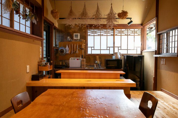 古民家の宿「鎌倉楽庵」と「鎌倉楽庵ハナレ」で暮らすように過ごす古都の休日