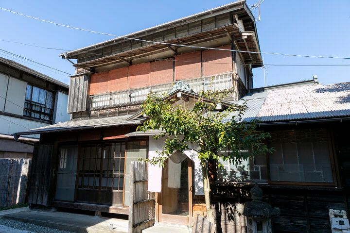 古民家の宿「鎌倉楽庵」と「鎌倉楽庵ハナレ」で暮らすように過ごす古都の休日