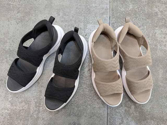 2色の雲の上ステップインニットサンダル