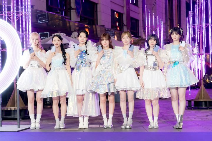 NTTドコモpresents“ナイトグラフィーイルミネーション by Galaxy with ME：I”点灯式に登壇したME：I クランクイン！ width=