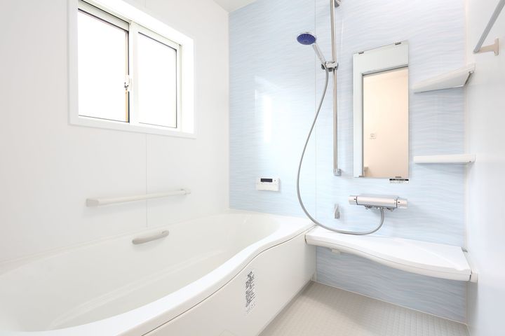 浴室内にピンク色の汚れが付くのを防ぐには？（画像はイメージ）