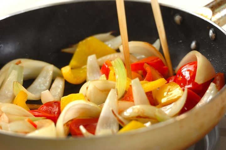 牛肉とパプリカのしょうゆ炒めの作り方2