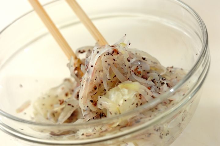 玉ネギのゆかり和えの作り方2