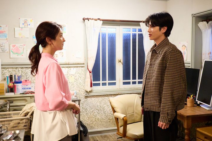 ドラマ『10回切って倒れない木はない』第2話より （C）日本テレビ width=