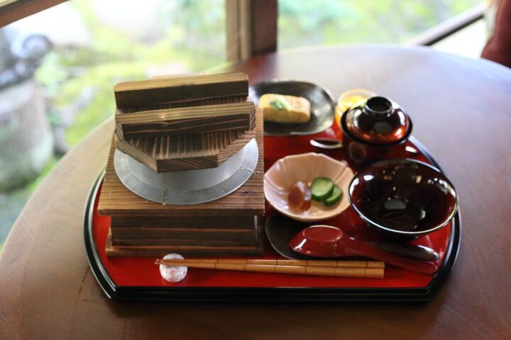 愛知・犬山城下町にオープン。地元産のお米が主役の古民家レストラン「鰻と釜めし 九（ここ）」