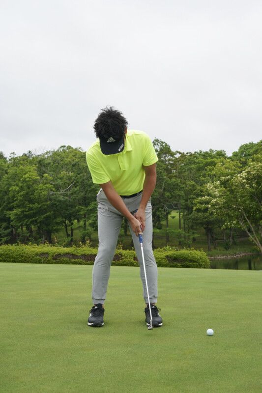 パターは左手派？右手派？それぞれの打ち方を解説