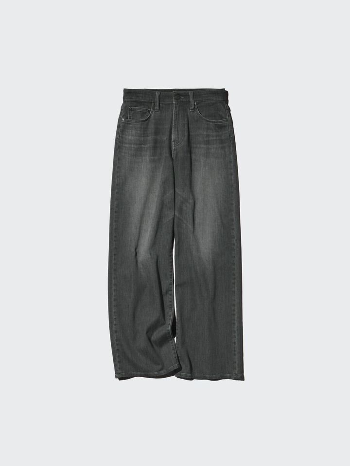 2026ユニクロ春大人女性おすすめEZYワイドストレートジーンズ