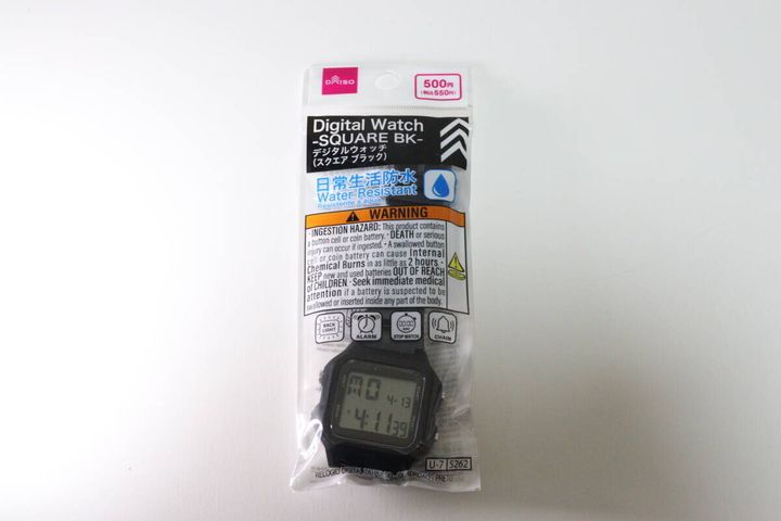 ダイソー デジタルウォッチ（スクエア ブラック） パッケージ