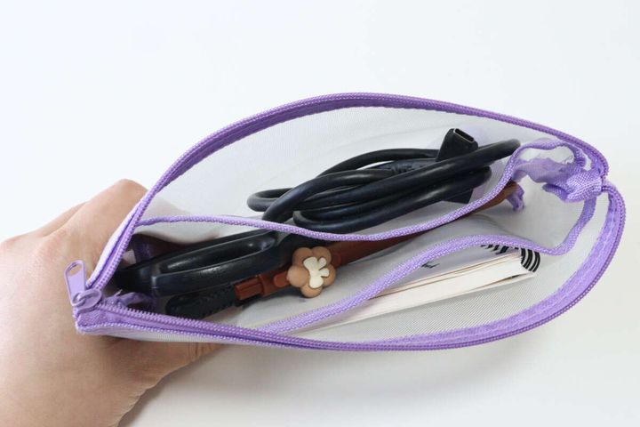 中身が見えるマチ付きメッシュポーチ 使用例