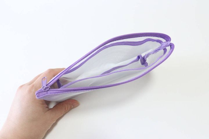 中身が見えるマチ付きメッシュポーチ 形状