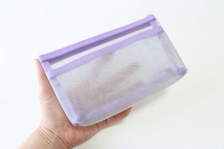中身が見えるマチ付きメッシュポーチ