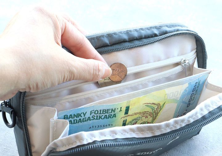 リンネルスノーピークお財布ショルダーバッグお財布機能