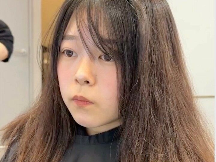 【写真・画像】「かけたところは半永久的にもちます」“地毛風”縮毛矯正ビフォーアフターに絶賛の声「綺麗！」「トゥルントゥルン！」 1枚目