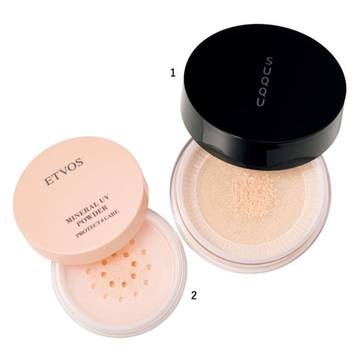 1.スック オイル リッチ グロウ ルース パウダー e（スック） 2.ミネラルUVパウダーAZ ピンクベージュSPF50・PA＋＋＋＋（エトヴォス）