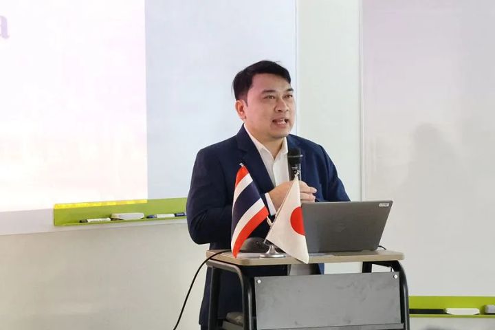 タイ政府デジタル経済推進庁ODOS日本国責任者のDr. Kitti Koonsanit氏による挨拶