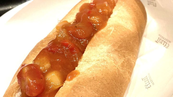 激うまリピ確定！4月15日新発売【タリーズ】本格的ソースがたまらない「ボールパークドッグ」を食べてみた！