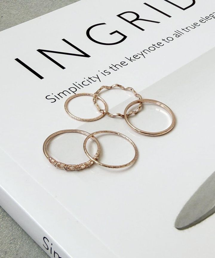 画像1: 出典：3COINS