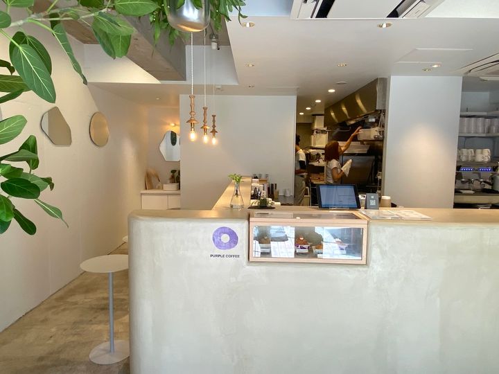 PURPLE COFFEEグリークヨーグルト専門店カフェ内観