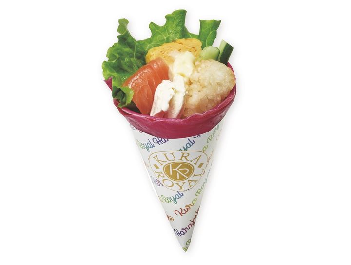 「sushiクレープ サーモンクリームチーズ」380円※商品は変更の可能性あり