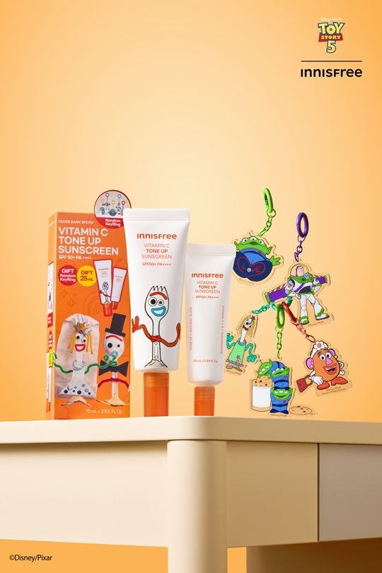 トイ・ストーリー ビタC ブライトニング トーンアップ サンスクリーン セット