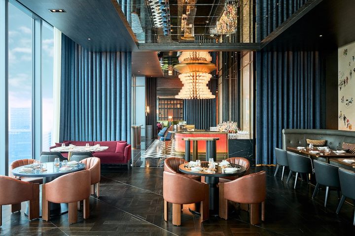 「DRIFTWOOD BAR & GRILL」