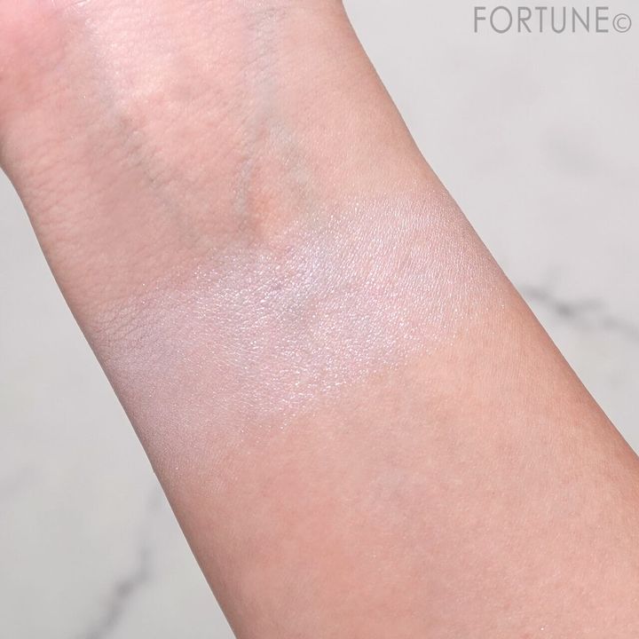 CANMAKE（キャンメイク） 『むにゅっとハイライタ...