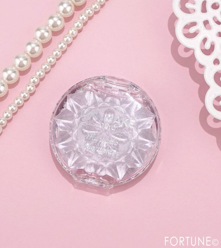 CANMAKE（キャンメイク） 『むにゅっとハイライター』